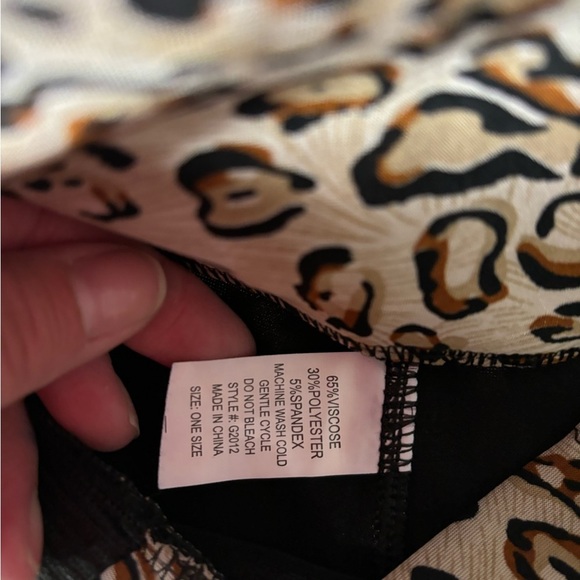 New with tags, womens one size fits most leopard pants, #A058 - Picture 6 of 10